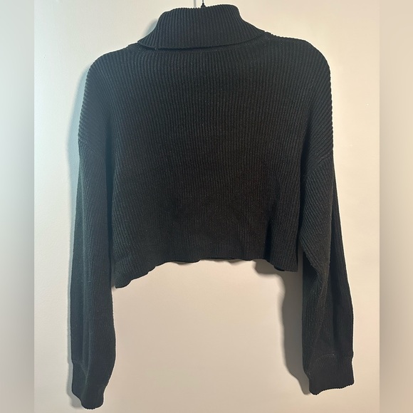 H&M Divided Black Turtleneck Sweater - Picture 3 of 9